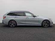 Foto Nummer 5: BMW 330i