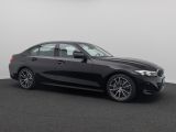 Foto Nummer 4: BMW 330i