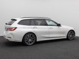 Foto Nummer 6: BMW 330i